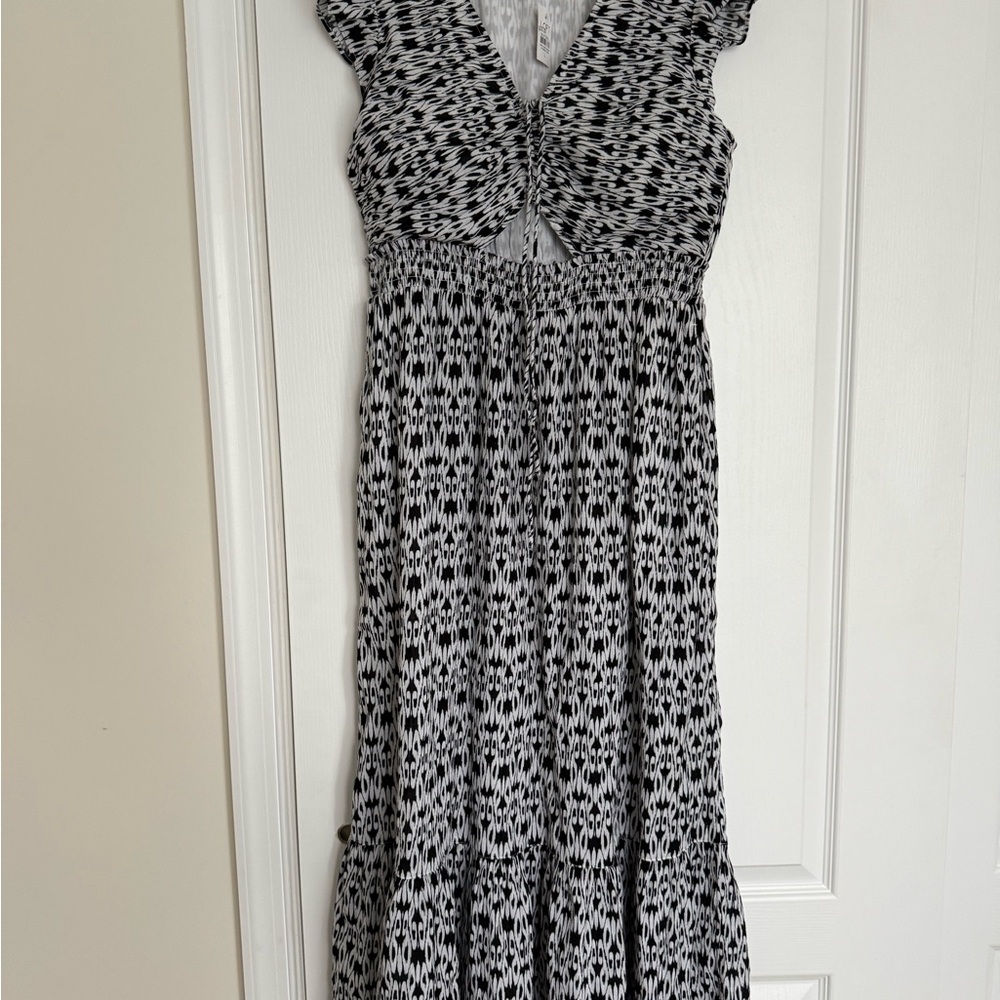 LOFT Black and White Maxi Dress